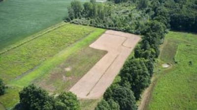 Overhead view of hunting land and land boundaries.